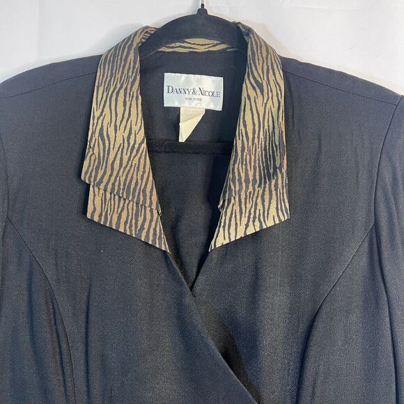 Danny & Nicole Black Green Animal Print Contrast Novelty Button Blazer Dress 10P - Picture 3 of 9